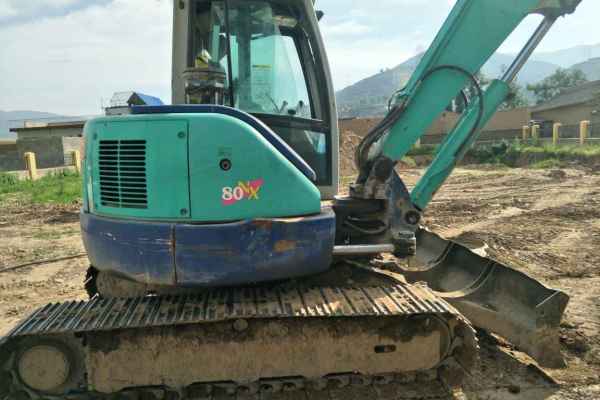 甘肃出售转让二手3500小时2011年石川岛80NX3挖掘机