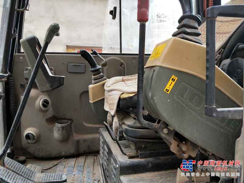 山西出售转让二手2500小时2014年福田雷沃FR60V8挖掘机