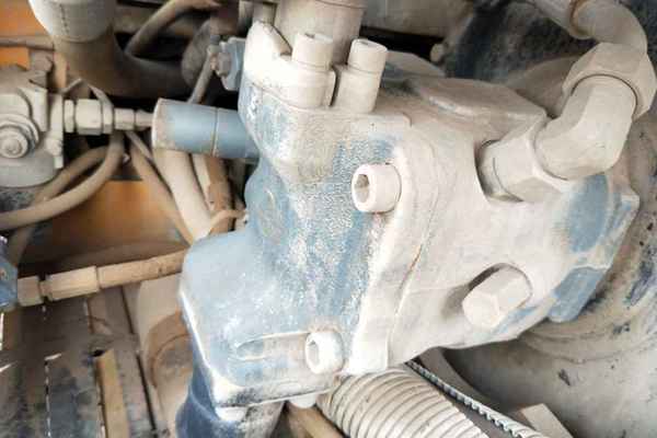 山西出售转让二手6000小时2011年福田雷沃FR60V8挖掘机
