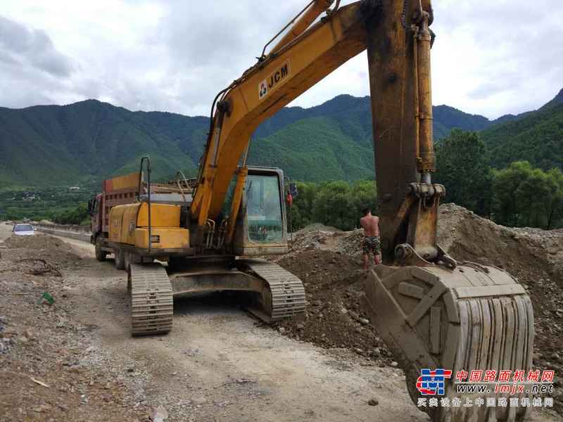 云南出售转让二手4795小时2013年山重建机JCM921D挖掘机