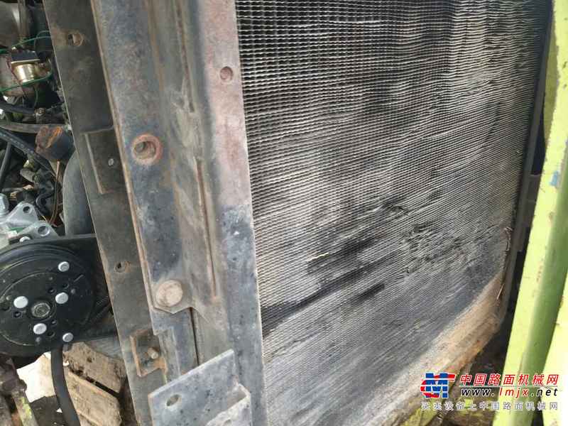 河北出售转让二手18000小时2004年现代R60挖掘机