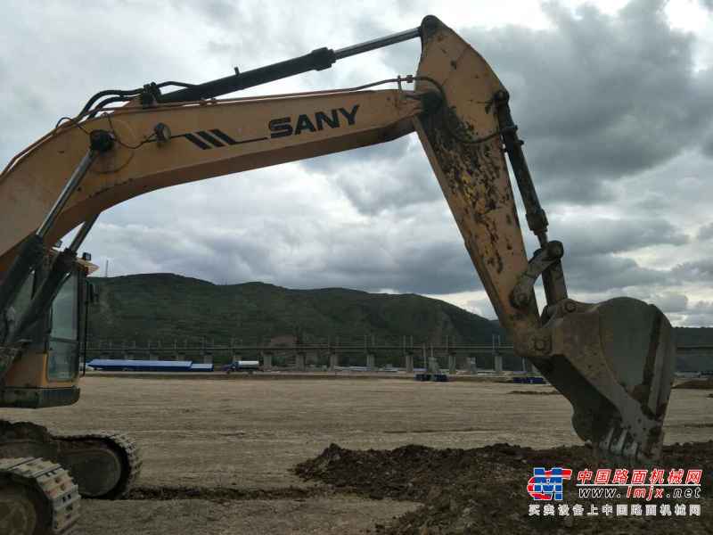 甘肃出售转让二手7000小时2012年三一重工SY285C挖掘机