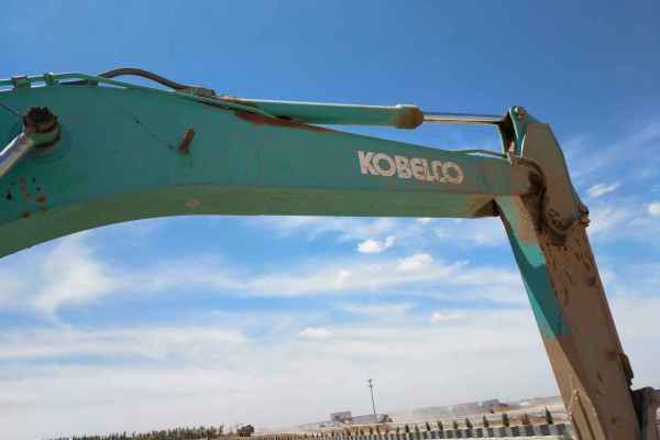 内蒙古出售转让二手12800小时2009年神钢SK250挖掘机