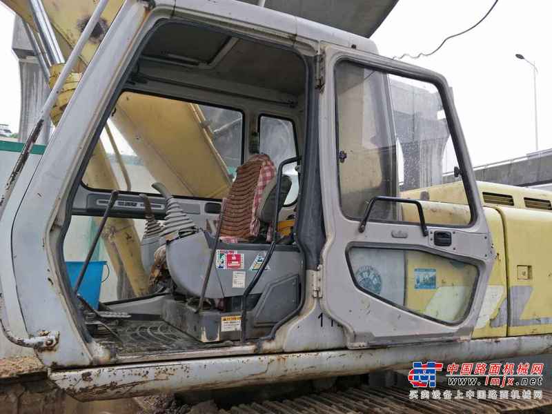江西出售转让二手10000小时2003年住友SH200A2挖掘机