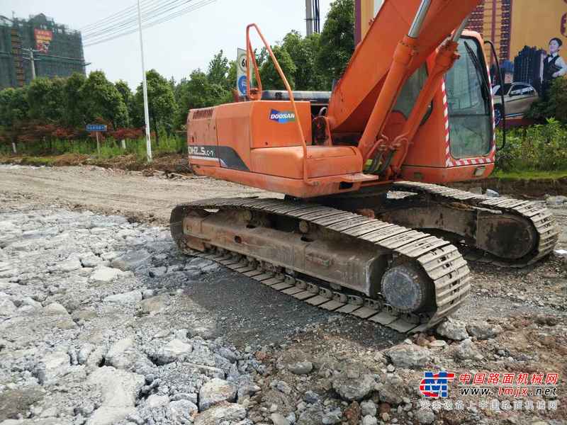 安徽出售转让二手9900小时2010年斗山DH225LC挖掘机