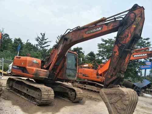 重庆出售转让二手6300小时2009年斗山DH150挖掘机