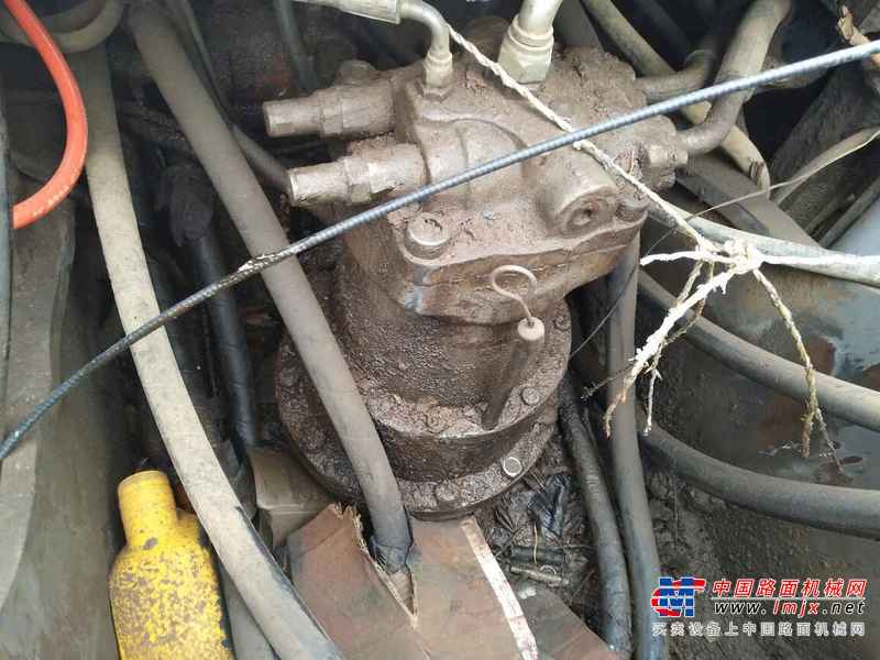 河南出售转让二手12000小时2003年日立EX220挖掘机