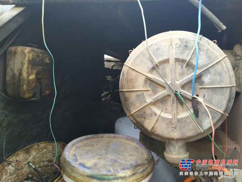 河南出售转让二手12000小时2003年日立EX220挖掘机