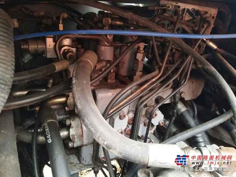 河南出售转让二手11000小时2010年日立ZX200挖掘机
