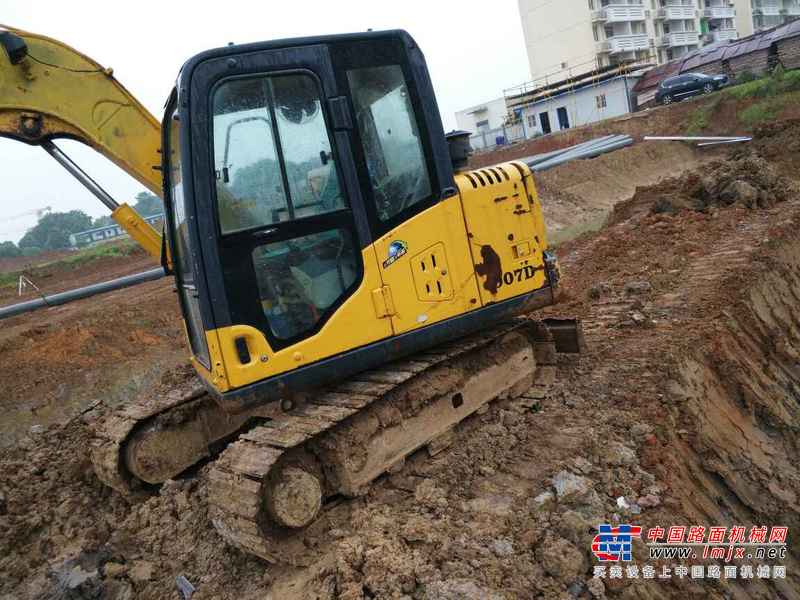 安徽出售转让二手5000小时2012年山重建机JCM907D挖掘机