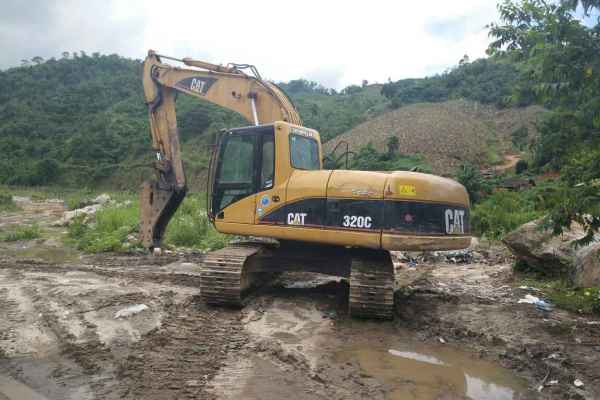 云南出售转让二手16890小时2007年卡特彼勒320C挖掘机