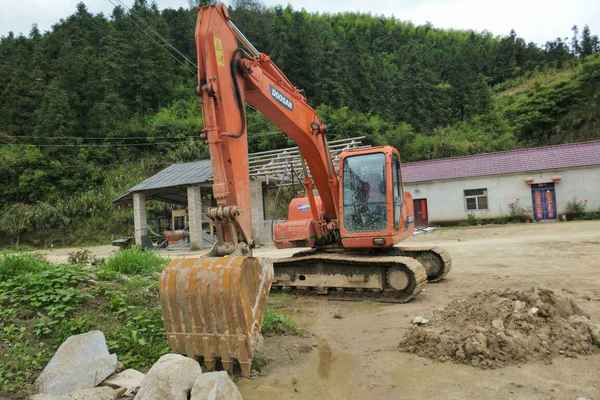 安徽出售转让二手12000小时2010年斗山DH150LC挖掘机