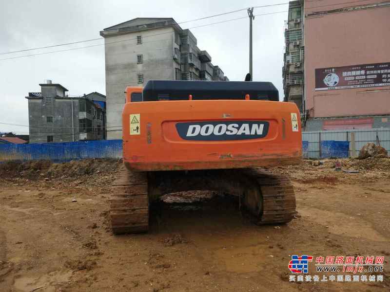 江西出售转让二手10000小时2010年斗山DH300LC挖掘机