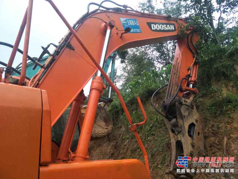 云南出售转让二手8745小时2011年斗山DH225LC挖掘机