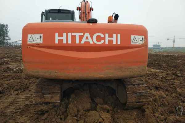 河南出售转让二手17600小时2006年日立ZX200挖掘机