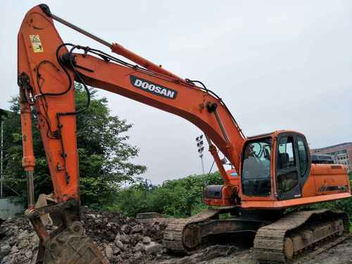 重庆出售转让二手7000小时2010年斗山DX260LC挖掘机