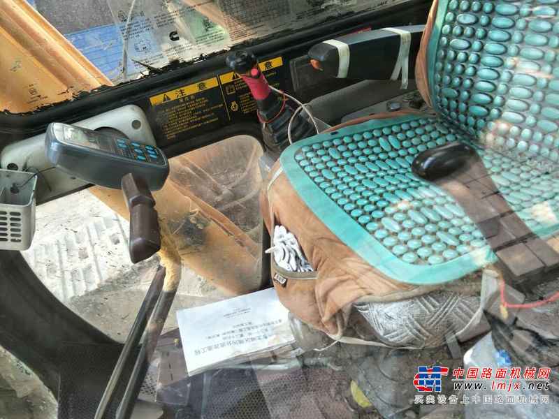 河北出售转让二手14000小时2004年现代R220挖掘机