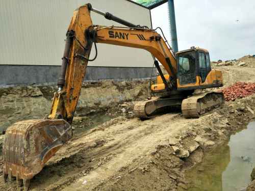 四川出售转让二手8000小时2010年三一重工SY215C挖掘机