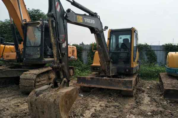 湖北出售转让二手10000小时2011年沃尔沃EC55B挖掘机