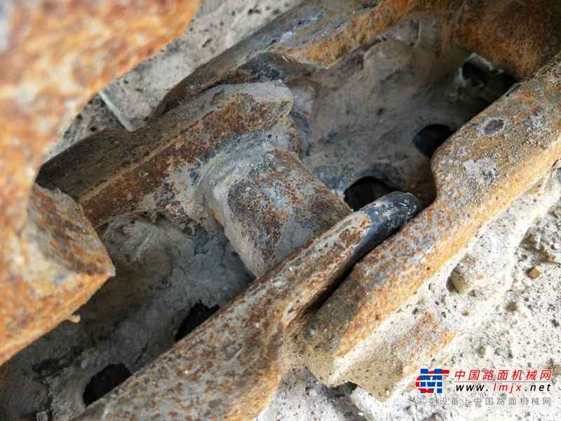 河南出售转让二手8000小时2011年临工LG665挖掘机