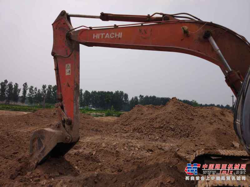 山东出售转让二手14000小时2003年日立EX200挖掘机