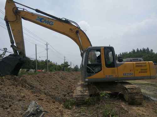 安徽出售转让二手8000小时2011年徐工XE235C挖掘机