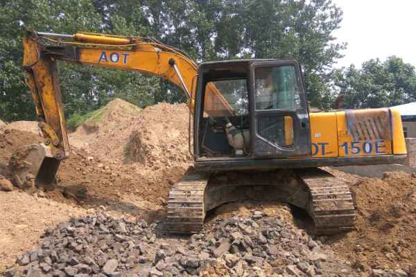 安徽出售转让二手8000小时2010年奥泰重工150挖掘机