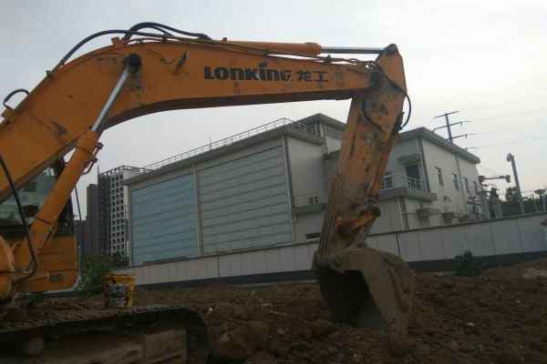 安徽出售转让二手10000小时2012年龙工LG6225挖掘机