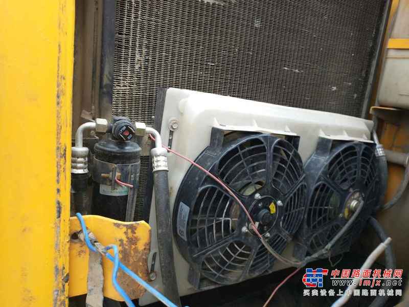 江西出售转让二手11000小时2007年现代R215挖掘机