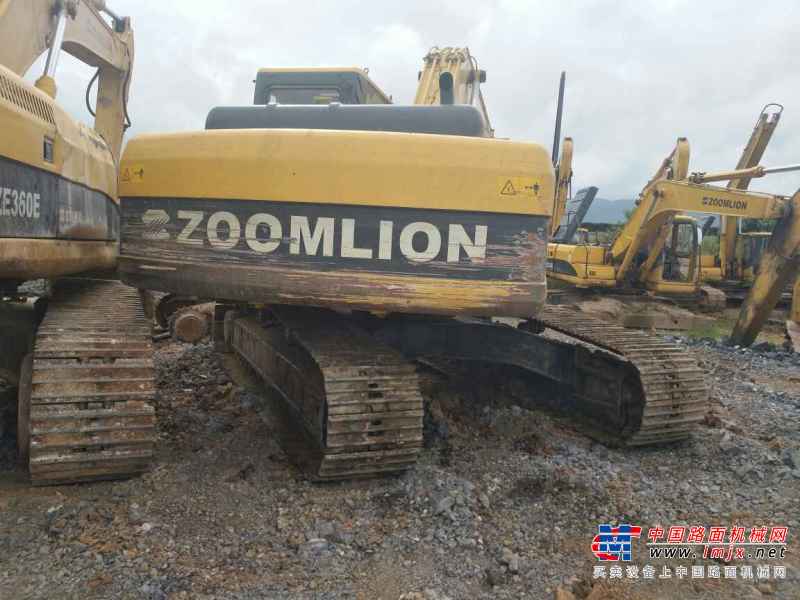 云南出售转让二手3000小时2013年中联重科ZE230E挖掘机