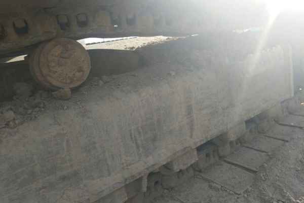 甘肃出售转让二手8000小时2010年玉柴YC135挖掘机