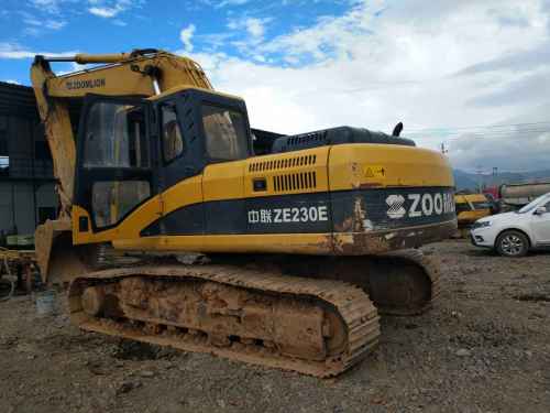 云南出售转让二手3150小时2013年中联重科ZE230E挖掘机