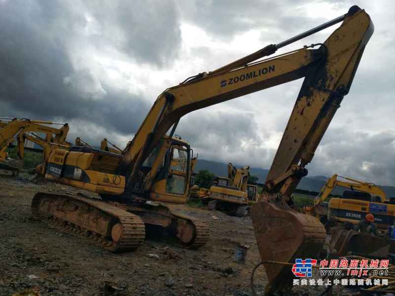 云南出售转让二手3150小时2013年中联重科ZE230E挖掘机