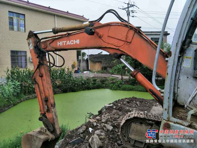 四川出售转让二手15000小时2003年日立EX70LCK挖掘机