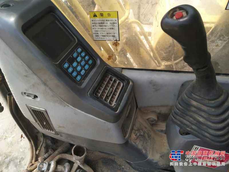 河南出售转让二手13000小时2004年小松PC200挖掘机