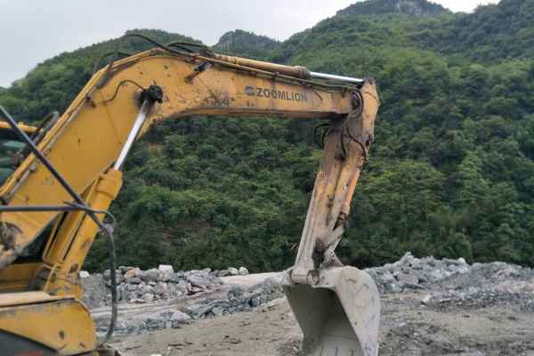 四川出售转让二手7000小时2012年中联重科ZE150E挖掘机