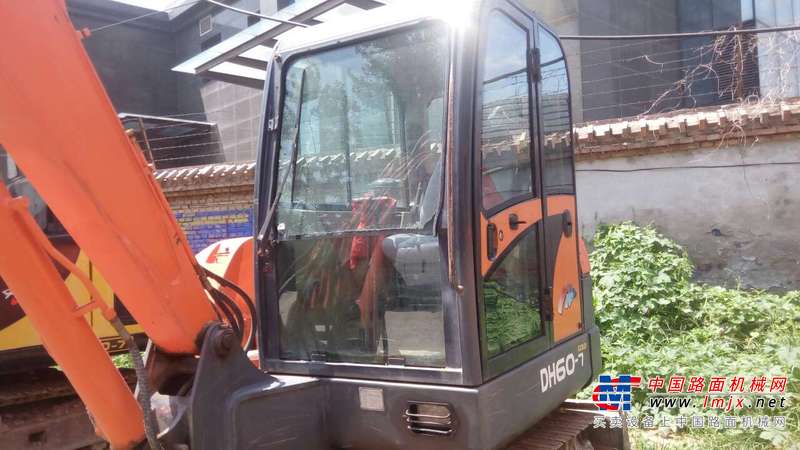 北京出售转让二手5908小时2011年斗山DH60挖掘机