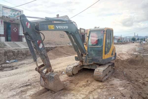 山西出售转让二手2300小时2013年沃尔沃EC55B挖掘机