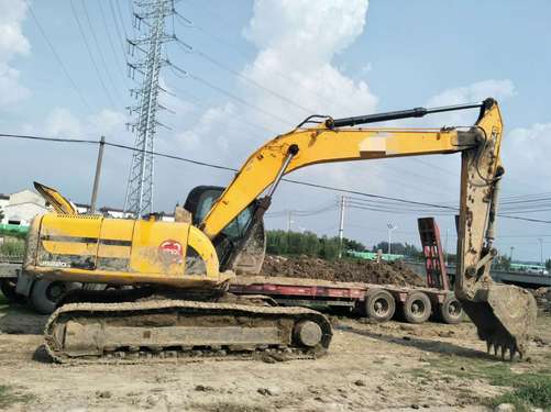 安徽出售转让二手8600小时2011年JCBJS220LC挖掘机