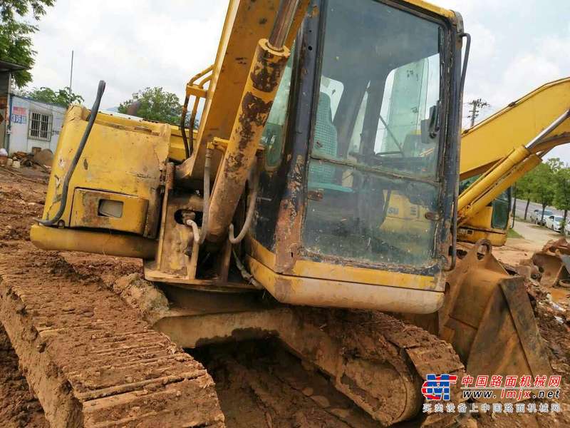 江西出售转让二手10000小时2008年小松PC70挖掘机