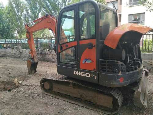 吉林出售转让二手2600小时2014年斗山DH60挖掘机