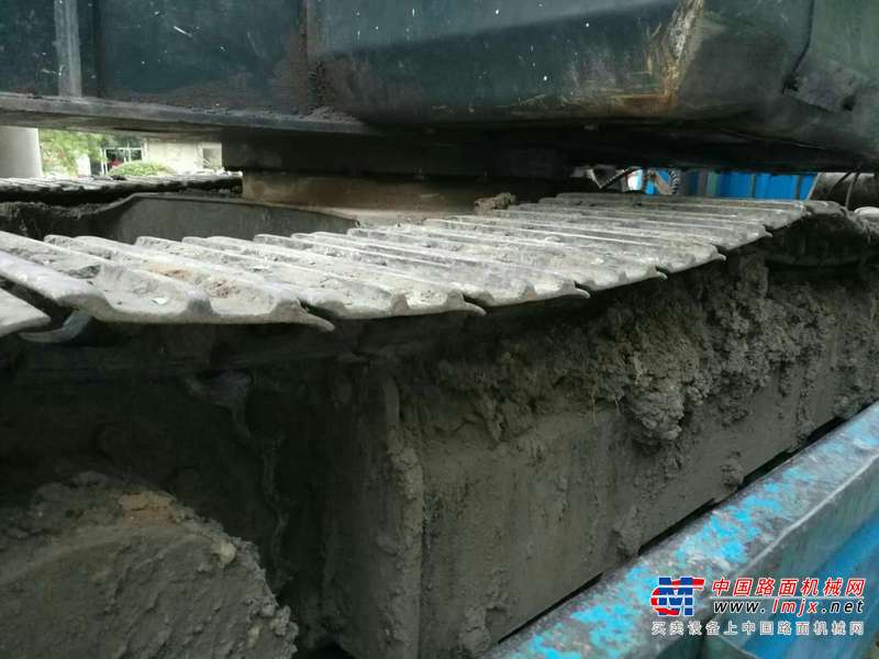 河南出售转让二手4692小时2012年现代R60挖掘机