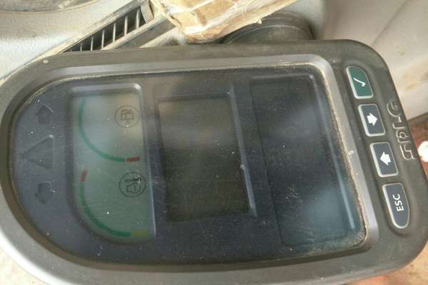 山东出售转让二手8000小时2011年临工LG6210挖掘机