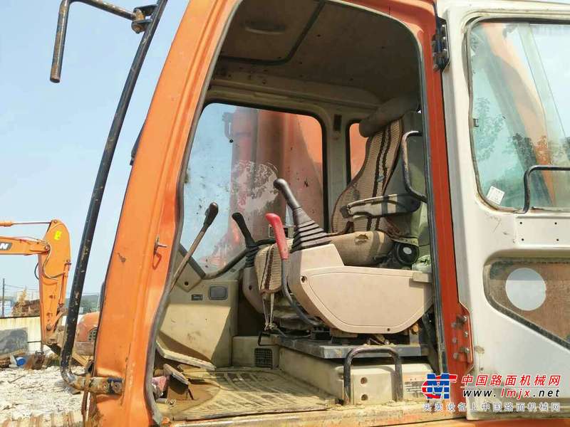 山东出售转让二手8000小时2011年斗山DH370LC挖掘机