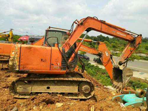 江西出售转让二手7500小时2010年日立EX70挖掘机