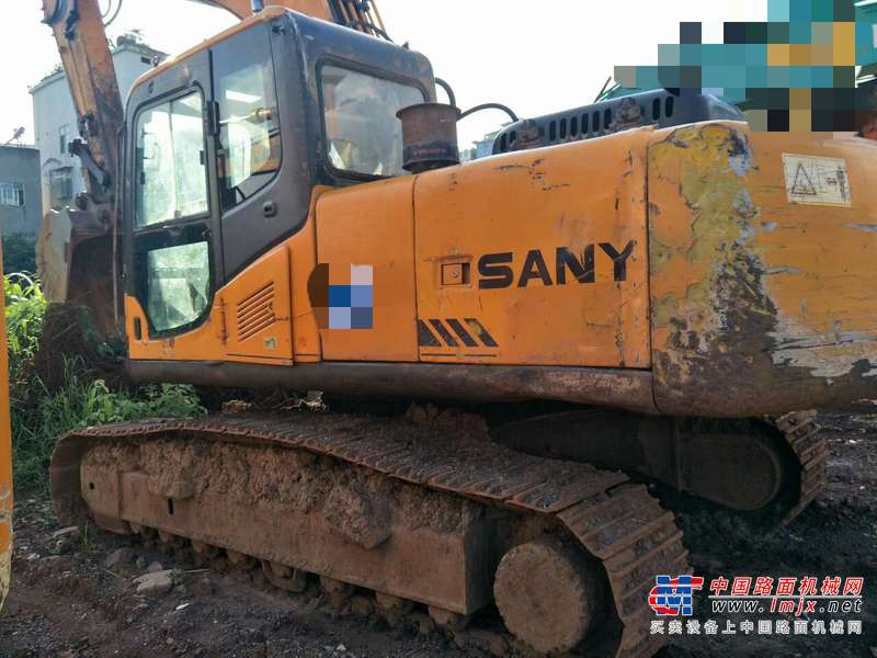 云南出售转让二手8956小时2009年三一重工SY215C挖掘机