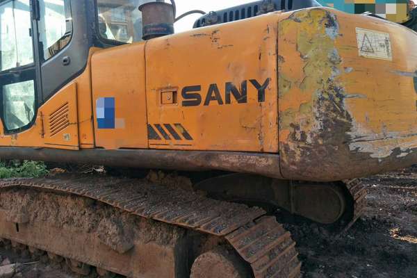 云南出售转让二手8956小时2009年三一重工SY215C挖掘机