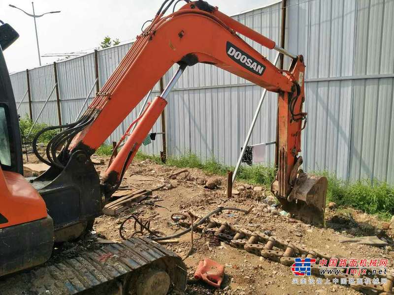 山东出售转让二手10000小时2012年斗山DX60挖掘机