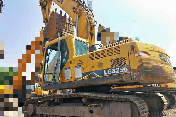 山西出售转让二手8000小时2013年临工LG6250挖掘机
