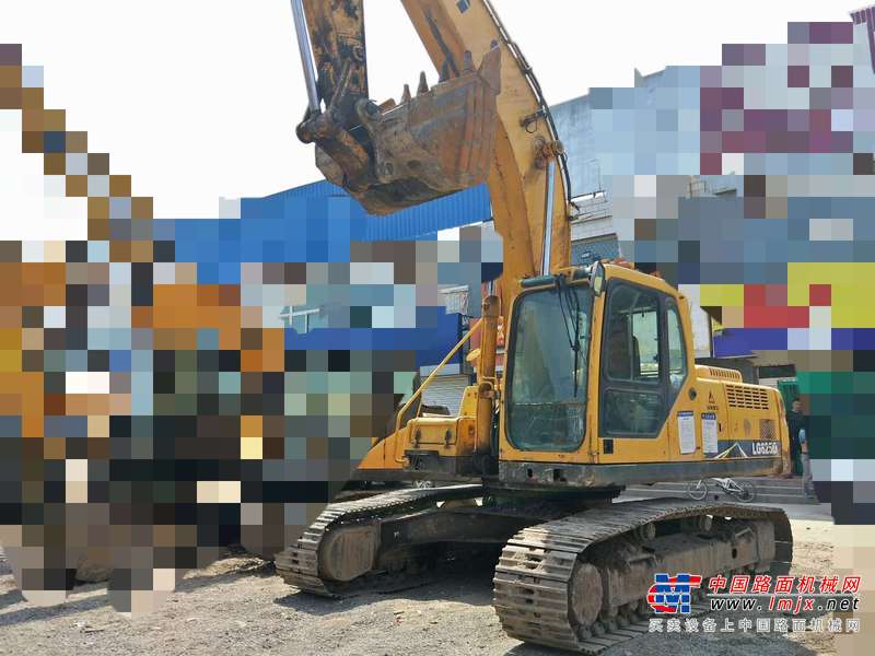 山西出售转让二手8000小时2013年临工LG6250挖掘机